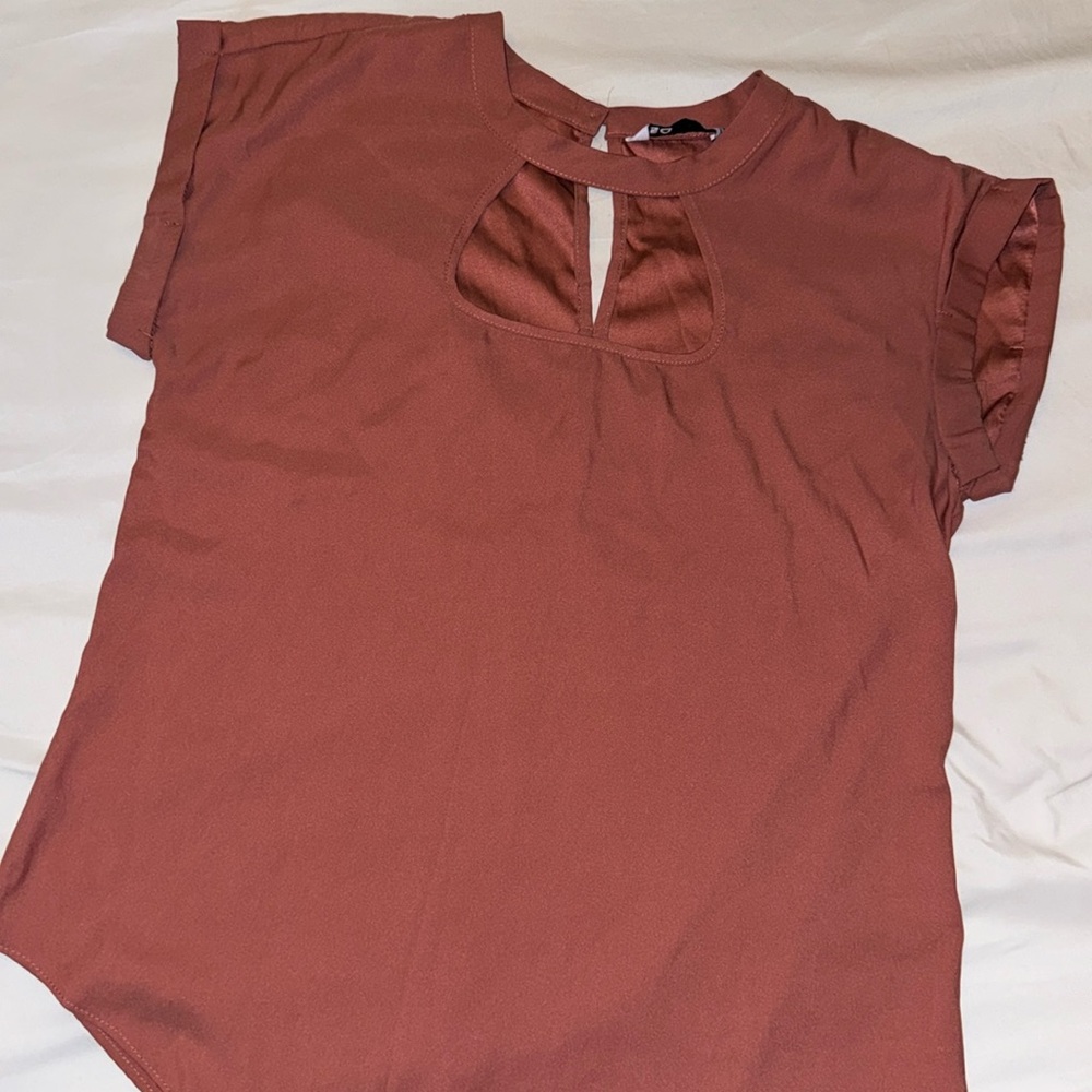 Sleeveless blouse